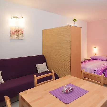 Apartments Krvavica *