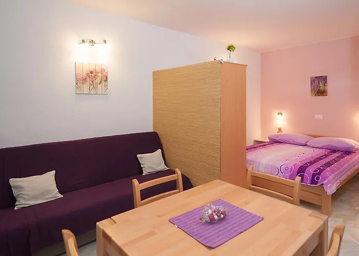 Apartments Krvavica *